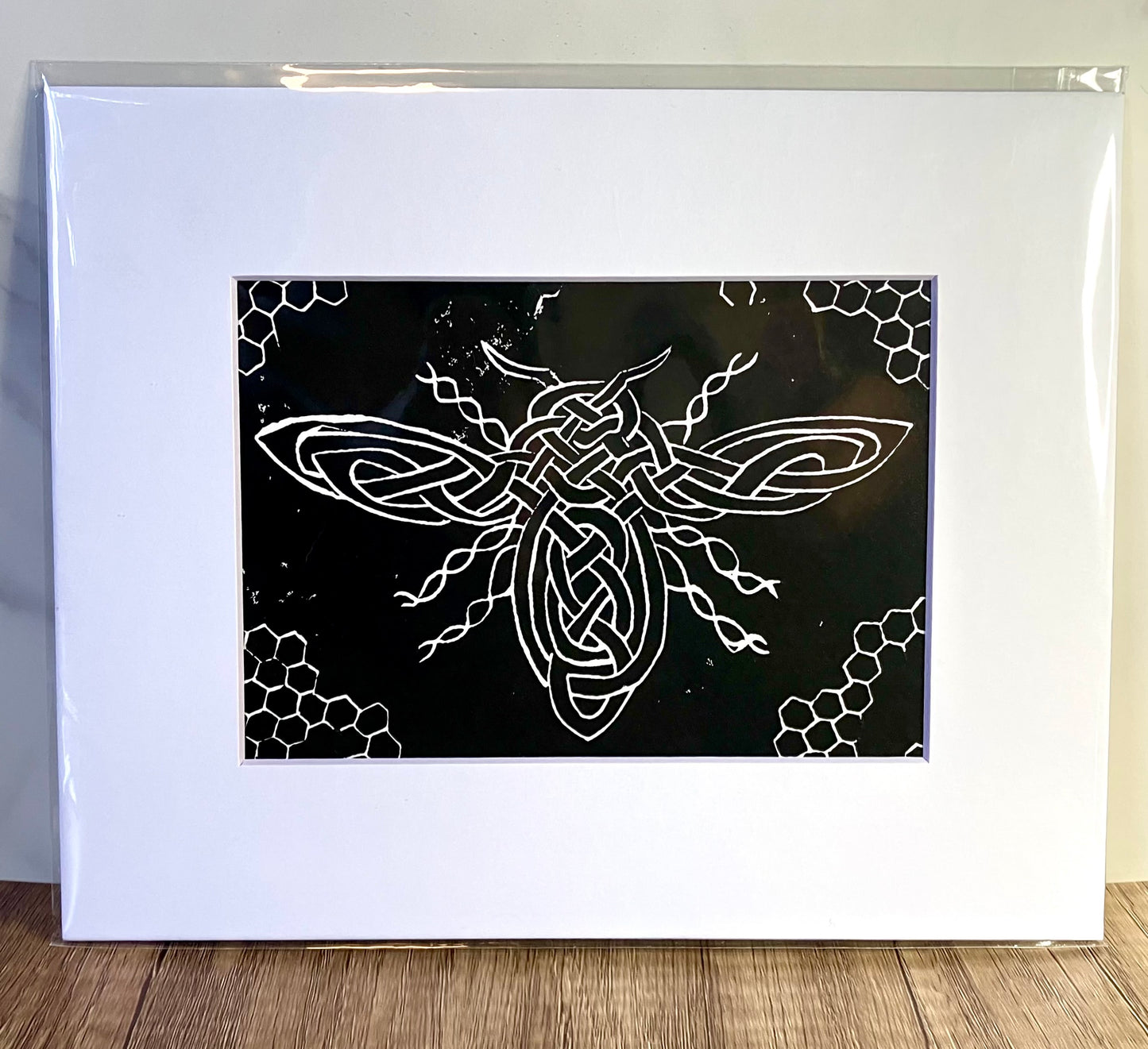 Hand-pulled linocut print - Celtic Knot Bee