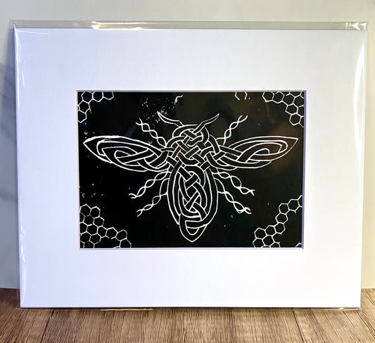 Hand-pulled linocut print - Celtic Knot Bee